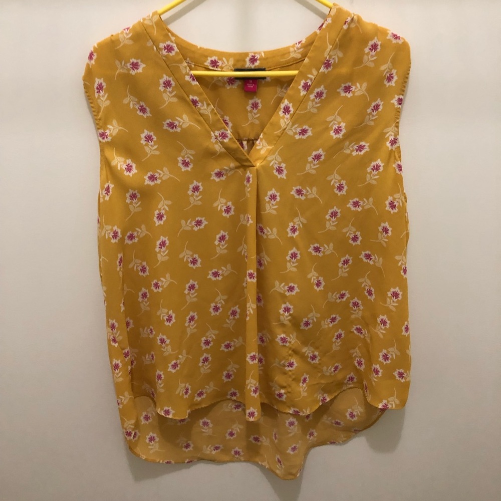 Vince Camuto Sleeveless blouse